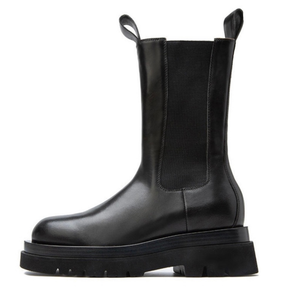 Black Chelsea Boot